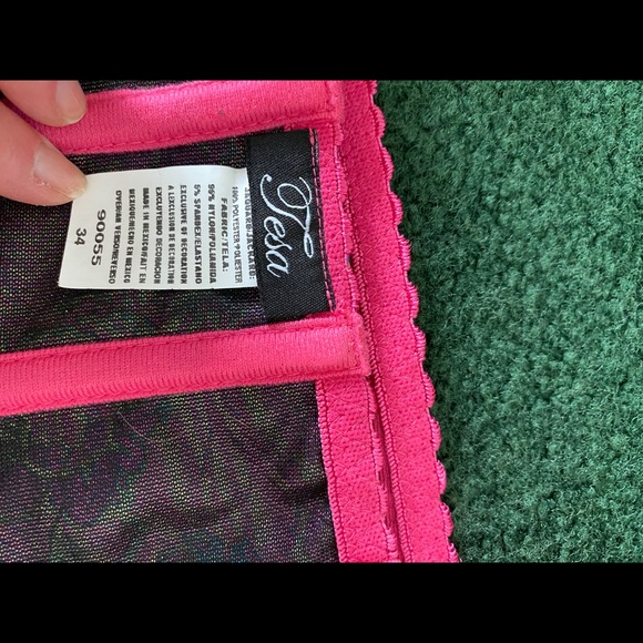 Ladies coursset shape wear - Picture 4 of 5